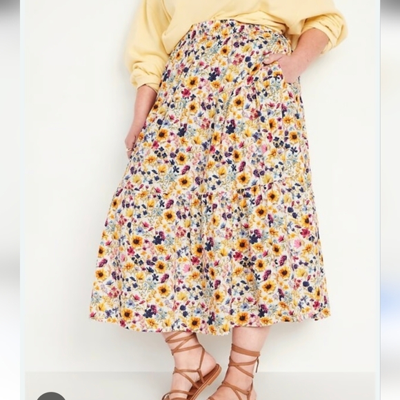 Old Navy Tiered Floral Midi Skirt in Yellow - Picture 2 of 6